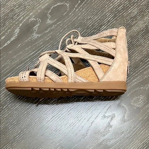 Earth Origins THE CORIE Lace-Up Sandals -CoCo Nubuck Adjustable Powerpath Foot - Picture 7 of 10